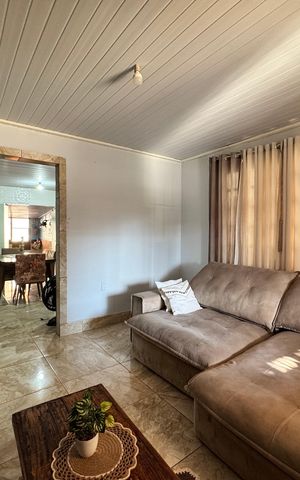 Casa à venda com 110m², 3 quartos e 1 vaga Casa à venda com 110m², 3 quartos e 1 vagaSala