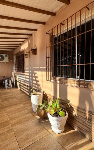 Casa à venda com 110m², 3 quartos e 1 vaga Casa à venda com 110m², 3 quartos e 1 vagaÁrea Externa