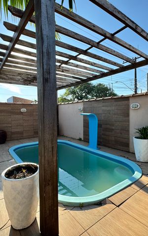 Casa à venda com 110m², 3 quartos e 1 vaga Casa à venda com 110m², 3 quartos e 1 vagaÁrea Externa