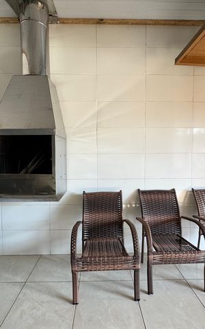 Casa à venda com 110m², 3 quartos e 1 vaga Casa à venda com 110m², 3 quartos e 1 vagaChurrasqueira