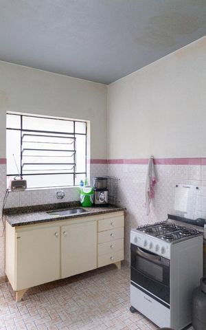 Casa à venda com 149m², 2 quartos e 2 vagas Casa à venda com 149m², 2 quartos e 2 vagasCozinha