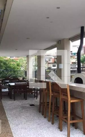 Apartamento à venda com 140m², 3 quartos e 2 vagasChurrasqueira
