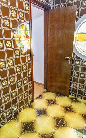 Casa à venda com 475m², 4 quartos e 6 vagas Casa à venda com 475m², 4 quartos e 6 vagasBanheiro da Suíte 1