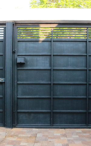 Casa à venda com 115m², 3 quartos e 2 vagasGaragem
