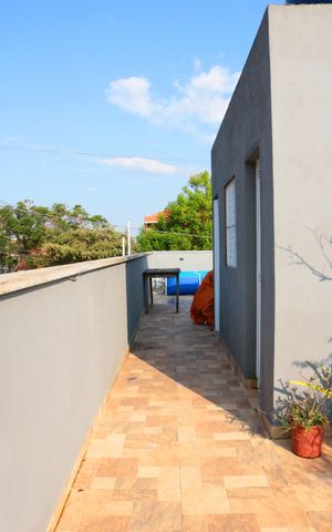 Casa à venda com 115m², 3 quartos e 2 vagasÁrea Externa