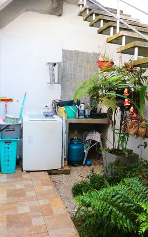 Casa à venda com 115m², 3 quartos e 2 vagasÁrea de serviço
