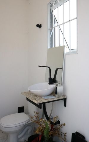 Casa à venda com 115m², 3 quartos e 2 vagasBanheiro 2