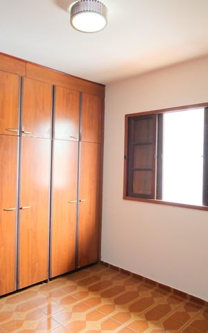 Casa para alugar com 356m², 2 quartos e 1 vagaQuarto 2