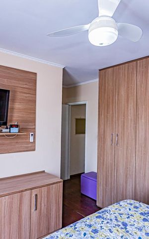Casa à venda com 180m², 4 quartos e 2 vagas Casa à venda com 180m², 4 quartos e 2 vagasSuíte