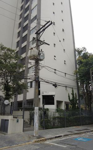 Apartamento para alugar com 110m², 3 quartos e 1 vagaFachada