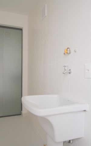 Apartamento à venda com 70m², 2 quartos e 1 vagaÁrea de Serviço