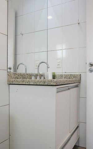 Apartamento à venda com 72m², 2 quartos e 1 vagaBanheiro da suíte