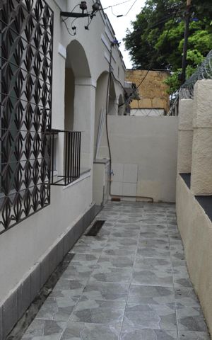 Casa para alugar com 90m², 2 quartos e sem vagaÁrea comum