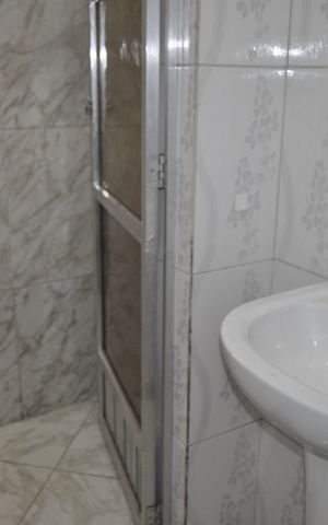 Casa para alugar com 90m², 2 quartos e sem vagaBanheiro