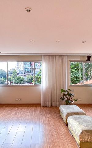 Apartamento à venda com 105m², 3 quartos e 1 vaga Apartamento à venda com 105m², 3 quartos e 1 vagaSala