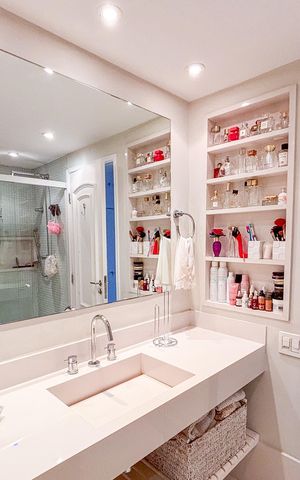 Apartamento à venda com 105m², 3 quartos e 1 vaga Apartamento à venda com 105m², 3 quartos e 1 vagaBanheiro da Suíte