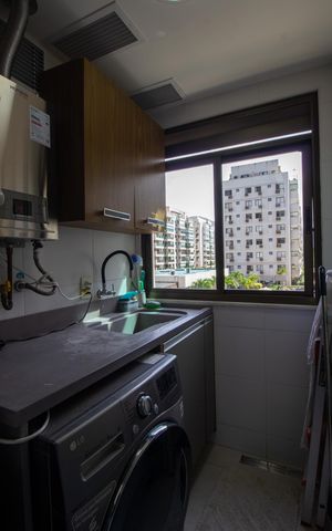Apartamento à venda com 70m², 2 quartos e 1 vaga Apartamento à venda com 70m², 2 quartos e 1 vagaCozinha e Área de Serviço