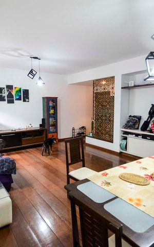 Apartamento à venda com 160m², 4 quartos e 1 vaga Apartamento à venda com 160m², 4 quartos e 1 vagaSala