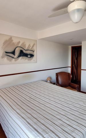 Casa de condomínio à venda com 380m², 4 quartos e 4 vagas Casa de condomínio à venda com 380m², 4 quartos e 4 vagasSuíte 1