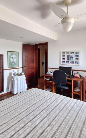 Casa de condomínio à venda com 380m², 4 quartos e 4 vagas Casa de condomínio à venda com 380m², 4 quartos e 4 vagasSuíte 1