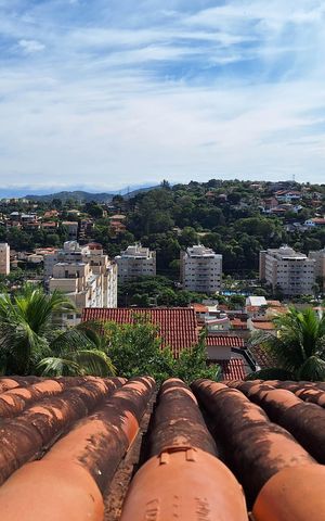 Casa de condomínio à venda com 380m², 4 quartos e 4 vagas Casa de condomínio à venda com 380m², 4 quartos e 4 vagasSótão