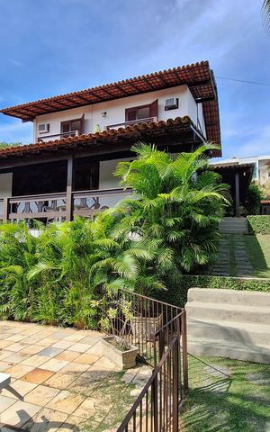Casa de condomínio à venda com 380m², 4 quartos e 4 vagas Casa de condomínio à venda com 380m², 4 quartos e 4 vagasQuintal