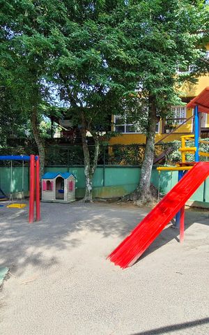 Casa de condomínio à venda com 380m², 4 quartos e 4 vagas Casa de condomínio à venda com 380m², 4 quartos e 4 vagasÁrea comum