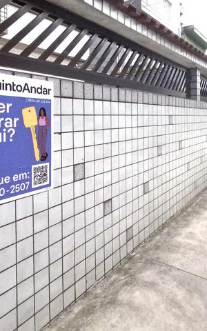 Apartamento para alugar com 80m², 2 quartos e sem vagaPlaquinha Quintoandar instalada