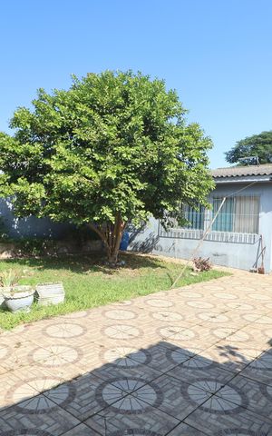 Casa à venda com 165m², 2 quartos e 2 vagasÁrea externa