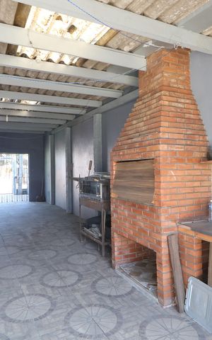 Casa à venda com 165m², 2 quartos e 2 vagasGaragem