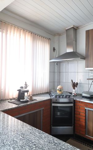Casa à venda com 165m², 2 quartos e 2 vagasCozinha