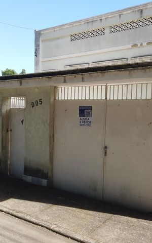 Casa de condomínio à venda com 1015m², 4 quartos e 3 vagasFachada da Casa