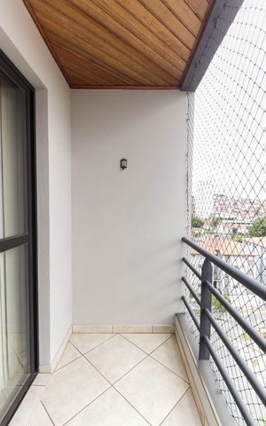 Apartamento à venda com 49m², 2 quartos e 1 vaga Apartamento à venda com 49m², 2 quartos e 1 vagaVaranda
