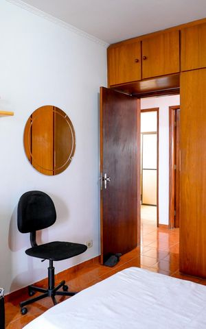 Casa à venda com 211m², 4 quartos e 2 vagas Casa à venda com 211m², 4 quartos e 2 vagasQuarto 1