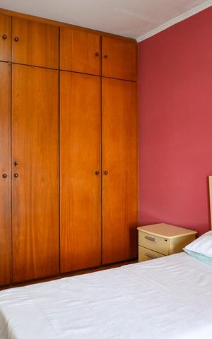 Casa à venda com 211m², 4 quartos e 2 vagas Casa à venda com 211m², 4 quartos e 2 vagasQuarto 1