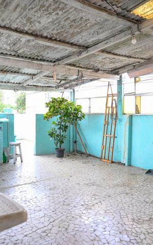 Casa à venda com 211m², 4 quartos e 2 vagas Casa à venda com 211m², 4 quartos e 2 vagasÁrea de Serviço 1