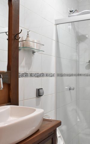 Casa para alugar com 400m², 4 quartos e 3 vagasBanheiro 5 Externo