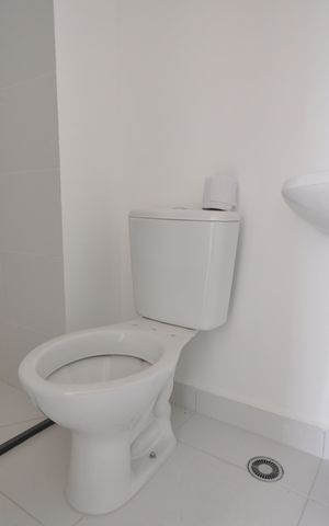 Apartamento à venda com 33m², 2 quartos e sem vagaBanheiro