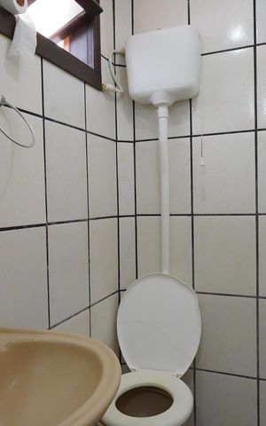 Casa para alugar com 210m², 4 quartos e 2 vagasBanheiro da Edícula