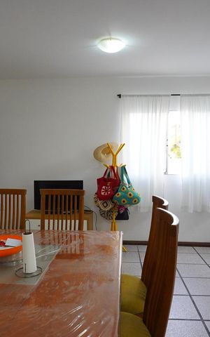 Casa para alugar com 210m², 4 quartos e 2 vagasSala