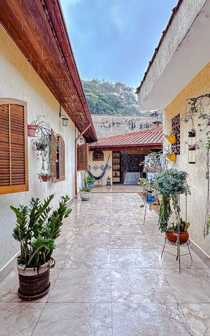 Casa à venda com 290m², 3 quartos e 3 vagasÁrea externa