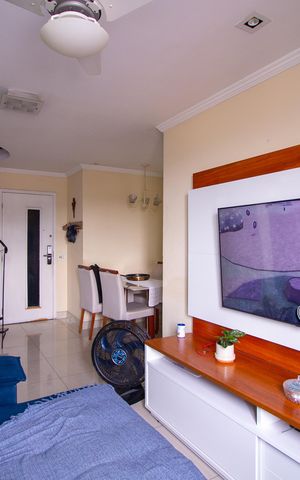 Apartamento à venda com 117m², 3 quartos e 1 vaga Apartamento à venda com 117m², 3 quartos e 1 vagaSala