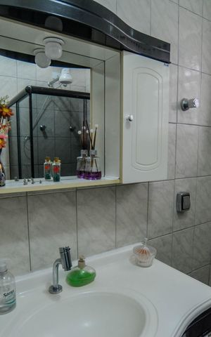 Casa para alugar com 250m², 2 quartos e 2 vagasBanheiro Social
