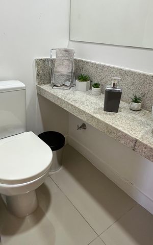 Apartamento à venda com 89m², 3 quartos e 1 vaga Apartamento à venda com 89m², 3 quartos e 1 vagaBanheiro Social
