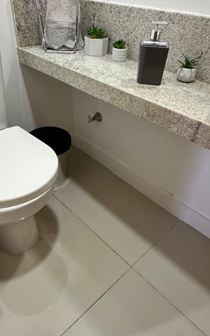 Apartamento à venda com 89m², 3 quartos e 1 vaga Apartamento à venda com 89m², 3 quartos e 1 vagaBanheiro Social