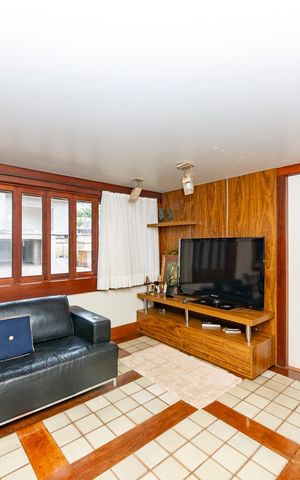 Casa à venda com 435m², 4 quartos e 4 vagas Casa à venda com 435m², 4 quartos e 4 vagasSala 2