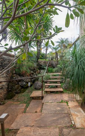 Casa à venda com 435m², 4 quartos e 4 vagas Casa à venda com 435m², 4 quartos e 4 vagasÁrea externa