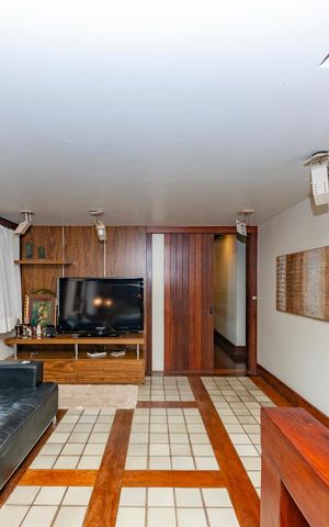 Casa à venda com 435m², 4 quartos e 4 vagas Casa à venda com 435m², 4 quartos e 4 vagasSala 2