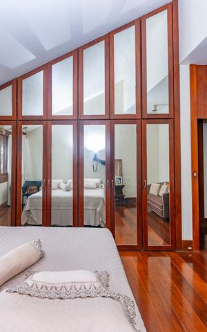 Casa à venda com 435m², 4 quartos e 4 vagas Casa à venda com 435m², 4 quartos e 4 vagasQuarto 1