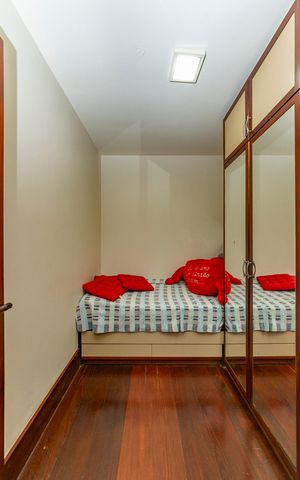 Casa à venda com 435m², 4 quartos e 4 vagas Casa à venda com 435m², 4 quartos e 4 vagasQuarto de Serviço 1